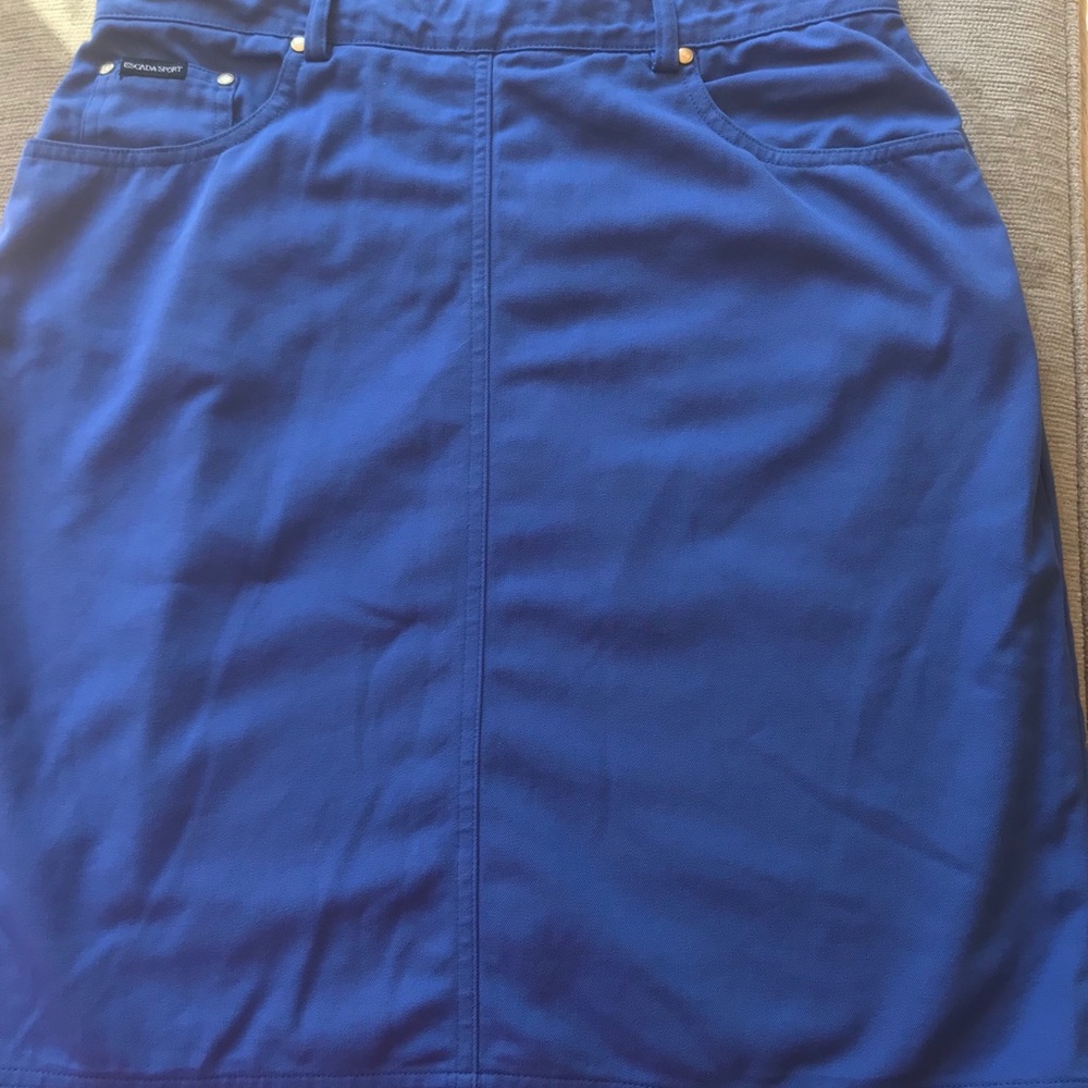 Escada Sport skirt in size 42 ( US 12)